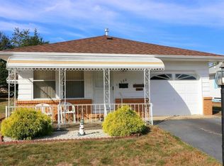 132 Guadeloupe Dr, Toms River, NJ 08757