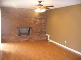 1155 E Rolling Hills Dr, Fayetteville, AR 72703