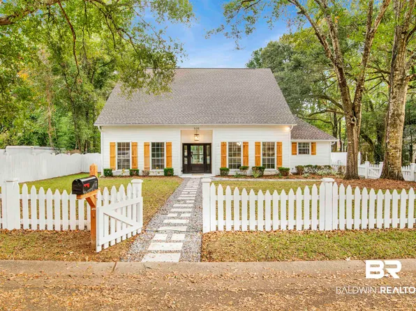 505 Dyson St, Fairhope, AL 36532