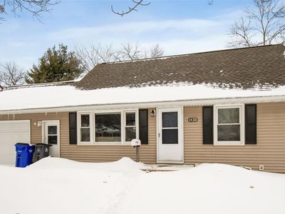 1430 Miami Dr NE, Cedar Rapids, IA, 52402