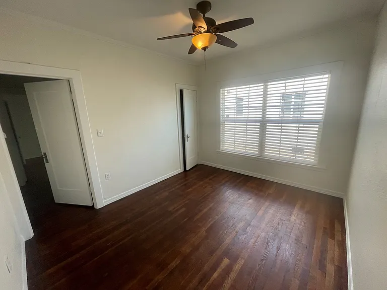 376 E Windsor Ave — Photo 14