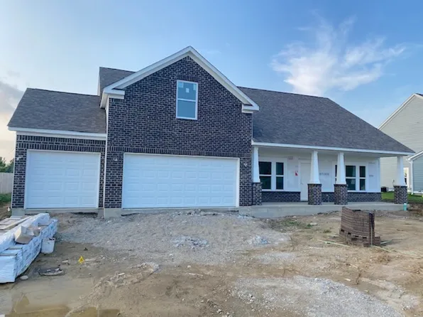 33 Manchester Dr, Trafalgar, IN 46181