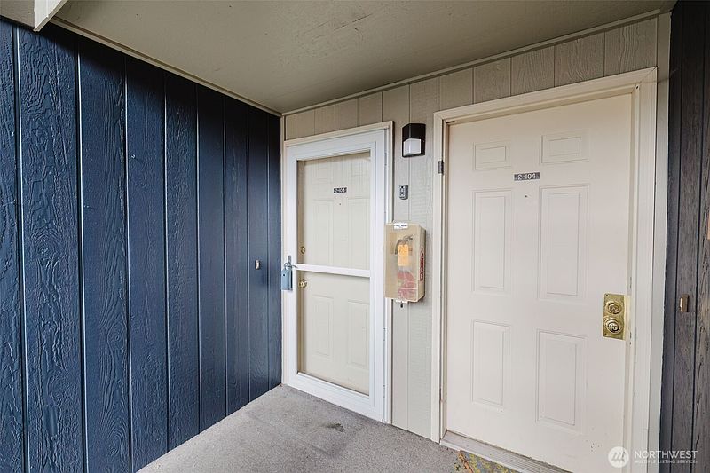 3rd image of 3580 Narrows View Lane NE #103