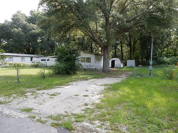 3rd image of 6631 NW 60th Ct