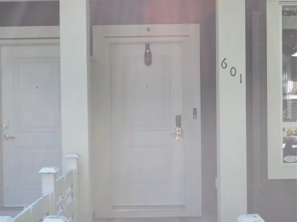 601 Boynton Pl, Kelowna, BC V1V 3B5