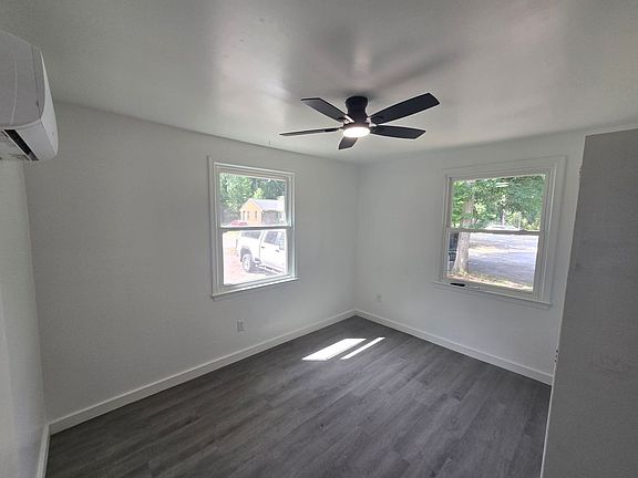 4th image of 4422 Baxter Rd