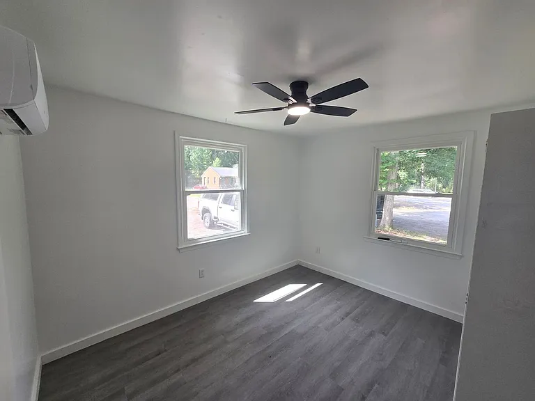 4422 Baxter Rd — Photo 4