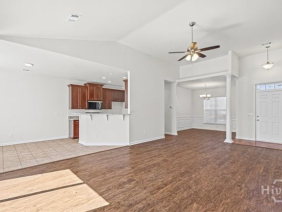 3rd image of 103 Cumberland Way