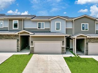 9175 Calvin Dr #23, West Des Moines, IA 50266