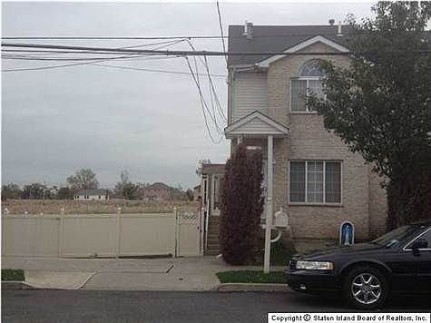 1st image of 302 Slater Blvd
