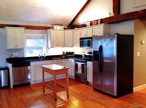 2nd image of 59 Essex St APT 3
