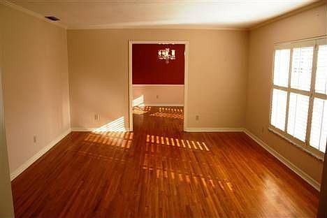 2nd image of 603 Dunblane Dr