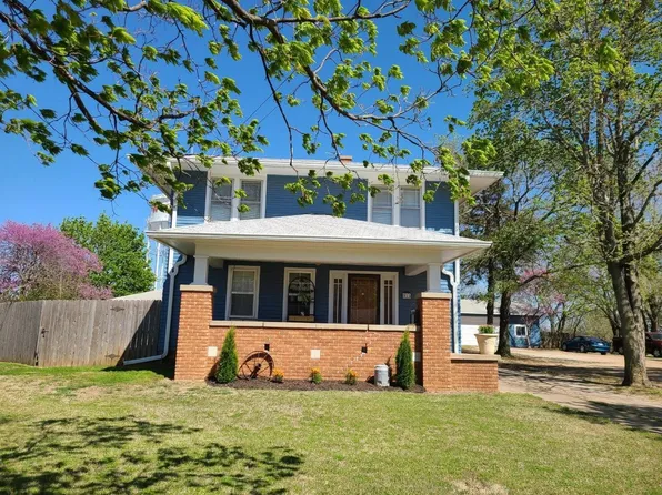 915 N A St, Wellington, KS 67152