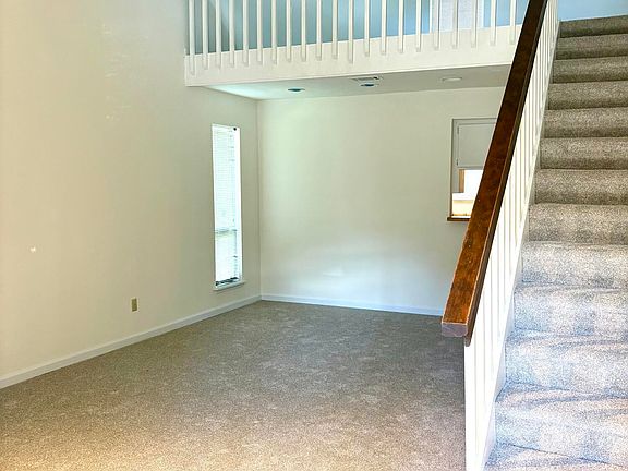 5th image of 3113 Village Court N