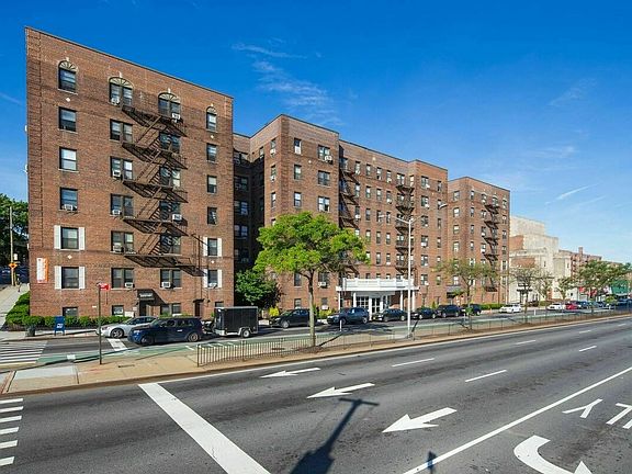 5th image of 97-50 Queens Blvd #211