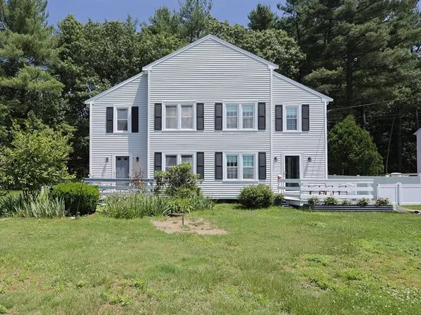 439 South St #A, Plainville, MA 02762
