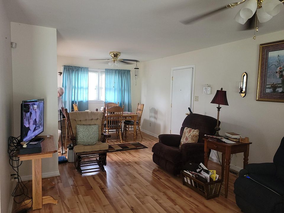 917 Collins Ln, Frankfort, KY 40601 Zillow