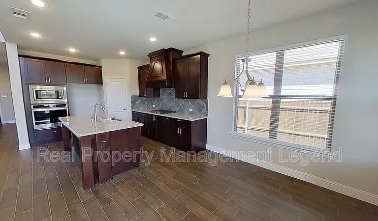 6117 Horsetail Dr — Photo 10