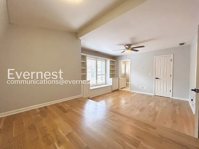 4706 Woodlawn Ct NE — Photo 9