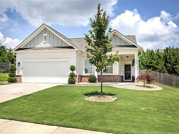 3rd image of 309 Pescara Ct