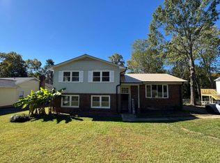132 Flintfield Dr, Winston Salem, NC 27103