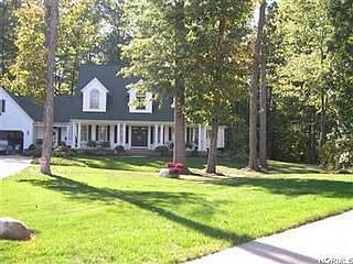 2nd image of 606 Sassafras Dr