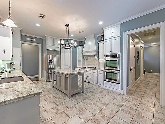 5th image of 18046 White Fawn Cir