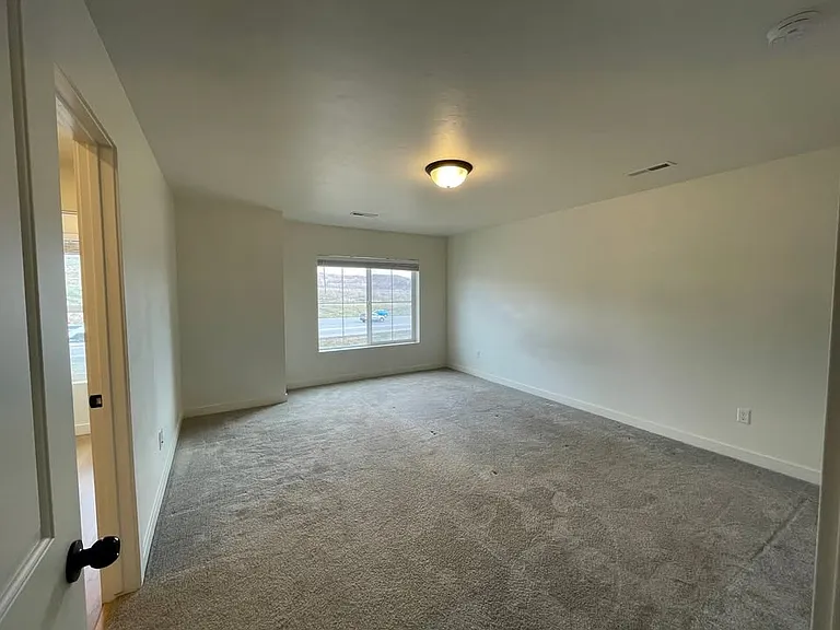 4356 E Hurstbourne Dr — Photo 16