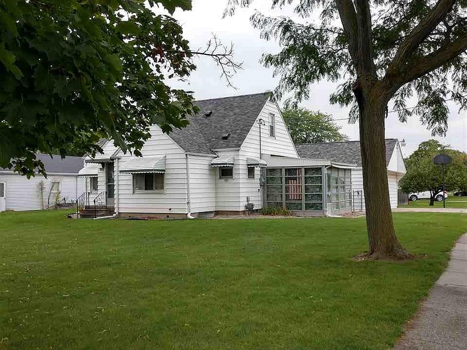 1st image of 4138 N Michigan Ave