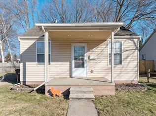 4835 Hunt St, Wayne, MI 48184