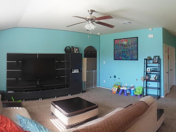 002_Living Room_04022021