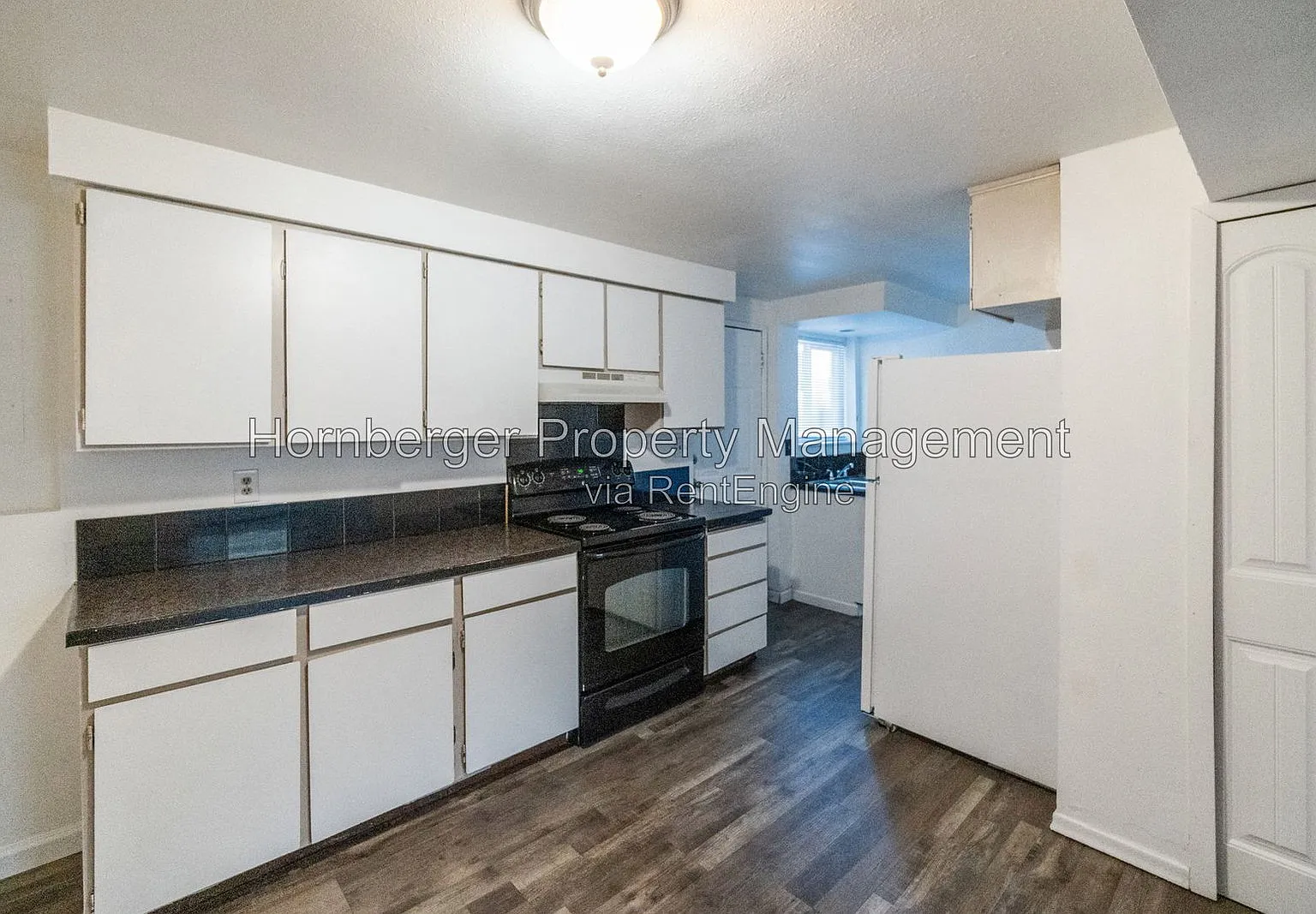 2 bed, 1.0 bath, 949 sqft, $1,225 — Photo 3