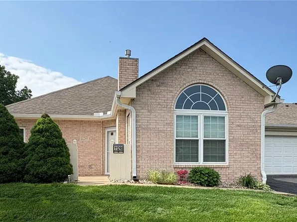 11290 S Pflumm Rd, Olathe, KS 66215