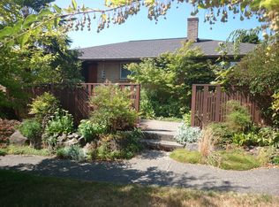 9025 39th Ave SW, Seattle, WA 98136