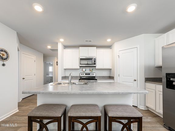 5th image of 2125 Southern Bayberry Lane