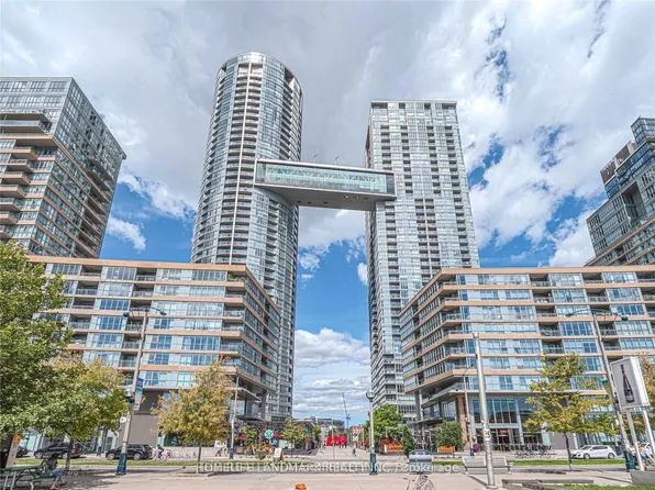 21 Iceboat Ter, Toronto, ON