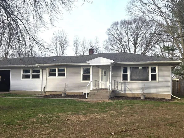 1407 E Orchard Dr, North Manchester, IN 46962