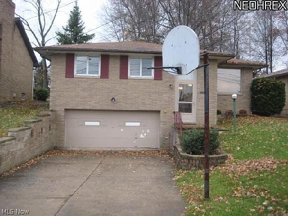 1st image of 4419 Bruening Dr