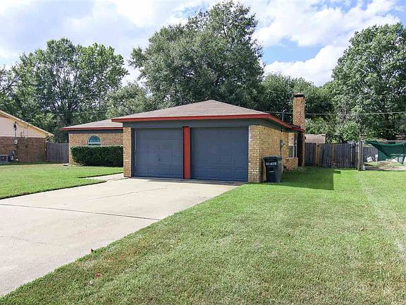 2nd image of 4707 Fernwood Dr