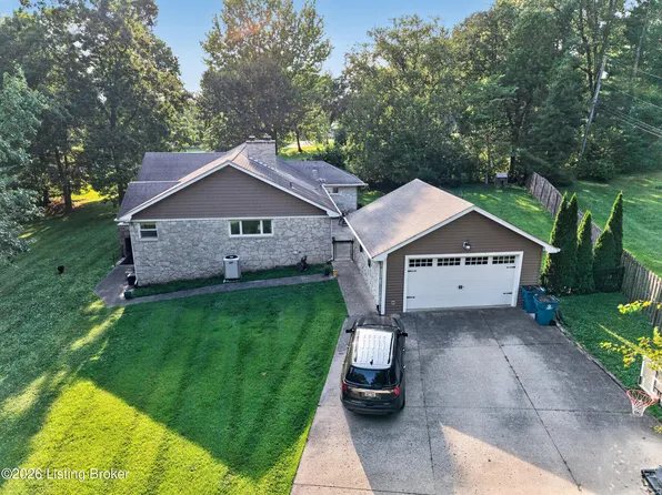 385 Briarwood Cir, Elizabethtown, KY 42701
