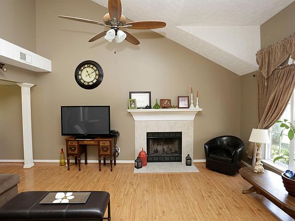4th image of 2785 Whiteberry Dr