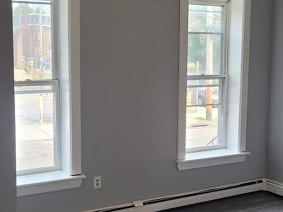 4th image of 81 Chambers St #1A