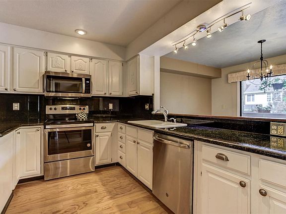 4th image of 4605 S Yosemite St Unit 23