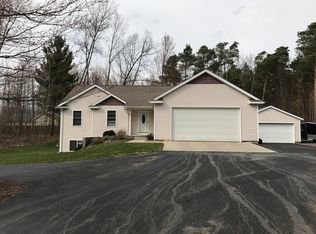 1007 Tibalew Dr, Sparta, MI 49345