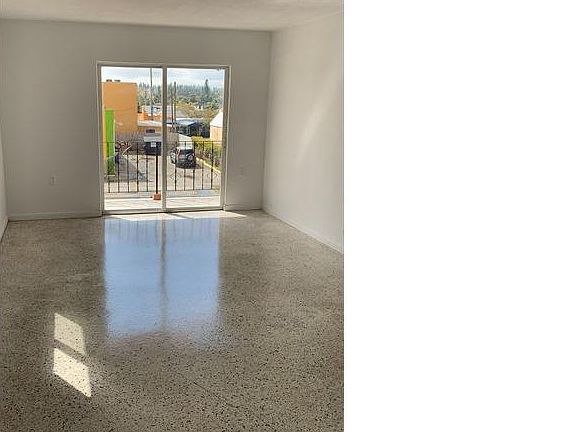 5th image of 3800 E 4th Ave #5