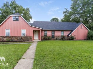 6827 Starkenburg Ln, Memphis, TN 38115