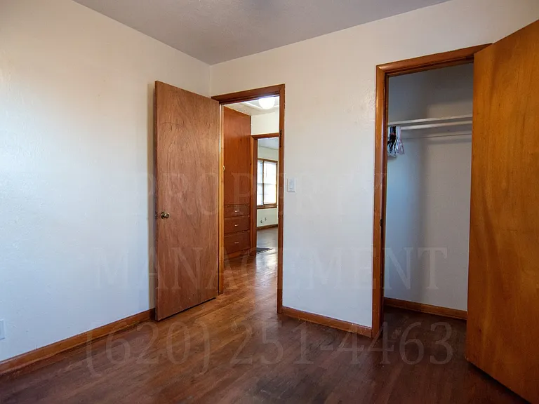 1418 Velma Dr — Photo 9
