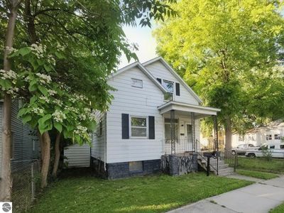 807 E North Union St, Bay City, MI, 48706
