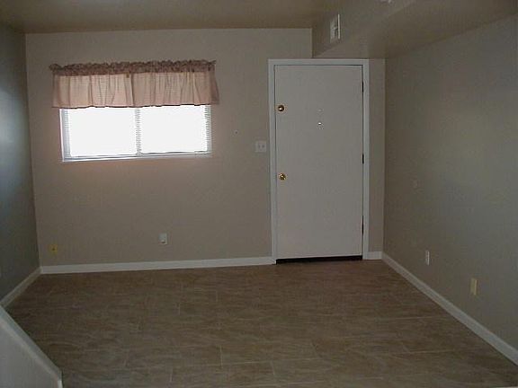 2nd image of 1615 Cottonwood Dr APT 18