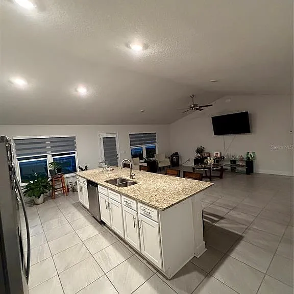 93 Royal Oak Dr — Photo 13